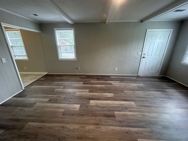 Building Photo - 7513 Mountainbrook Dr