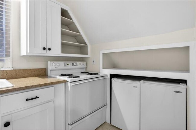 Foto del edificio - 613 Pelham Rd NE