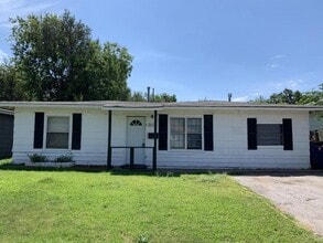 Building Photo - 1610 SE 62nd St