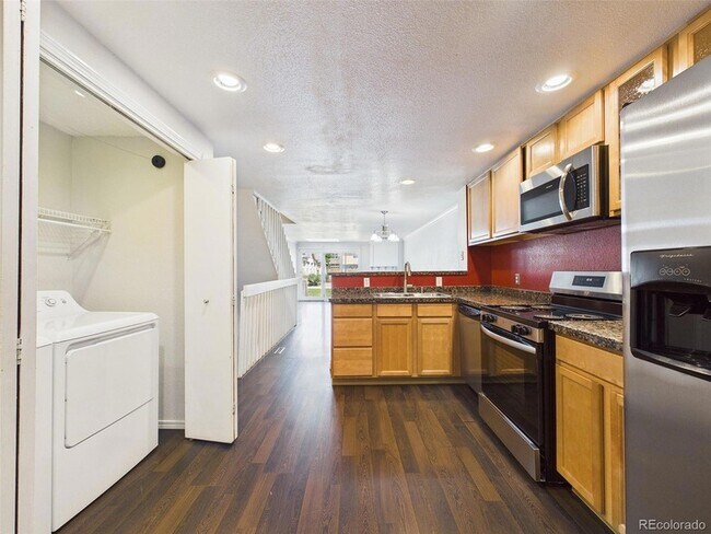 Foto del edificio - 11555 W 70th Pl