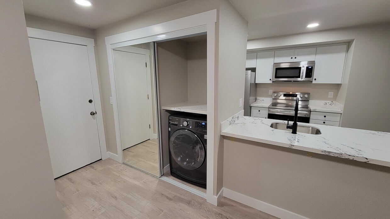 Foto principal - 14510 NE 31st St