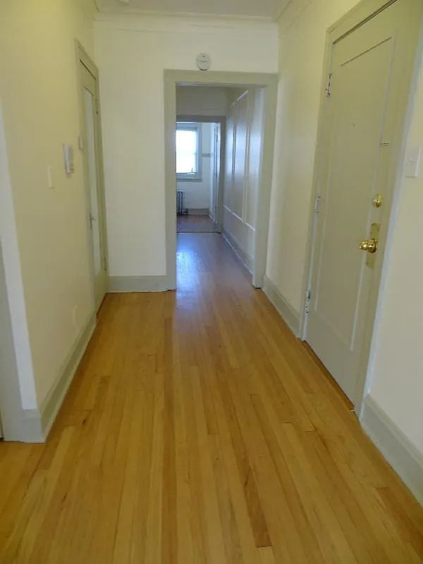 Foto del edificio - 121 Elmwood Ave