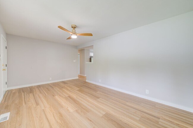 Foto del edificio - Beautiful renovated three bedroom house