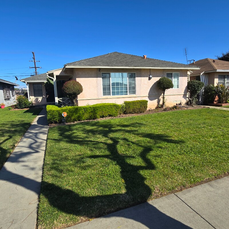 Primary Photo - 13612 San Pedro St