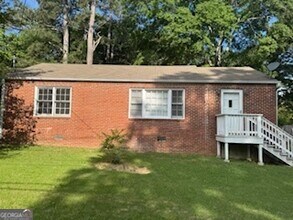 Building Photo - 5161 Phillips Dr