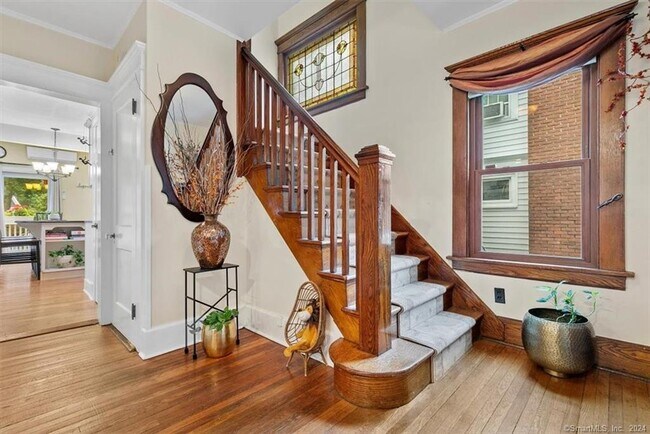 Foto del edificio - 342 Yale Ave