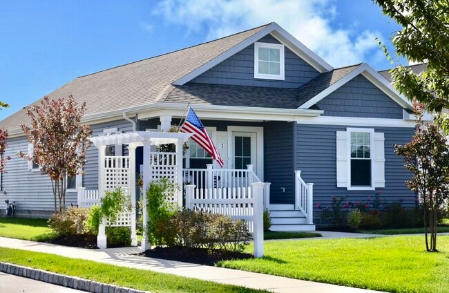 The Laurel Cottage - Cottages at Compass Point (55+)
