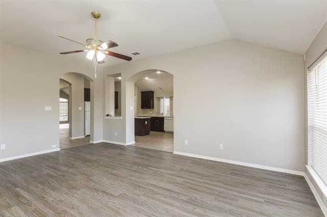 Building Photo - 2421 Saddlehorn Dr