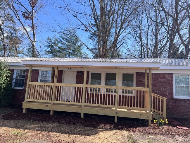 Building Photo - 5 Bedroom, 2.5 Bathroom house, Super convenient location! Arden