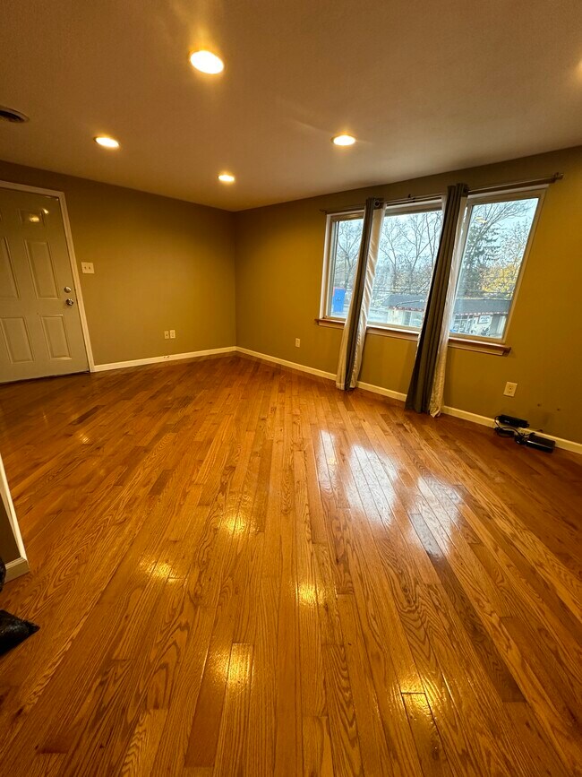 Living Room and Entryway - 136 Clairton Blvd Apartments