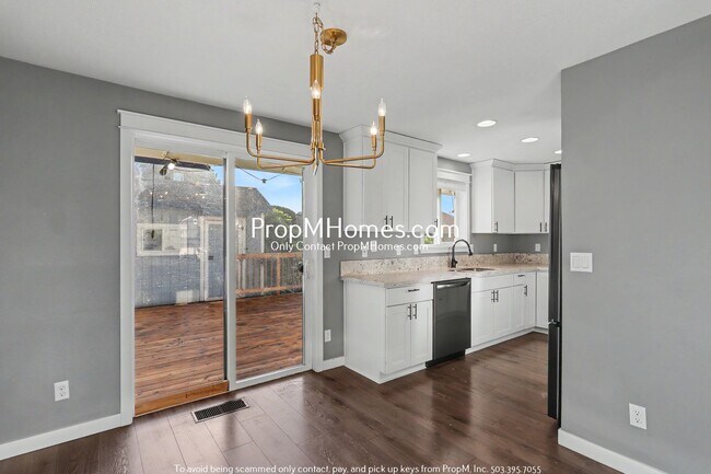 Foto del edificio - Beautifully Updated Four Bedroom Bethany Home!