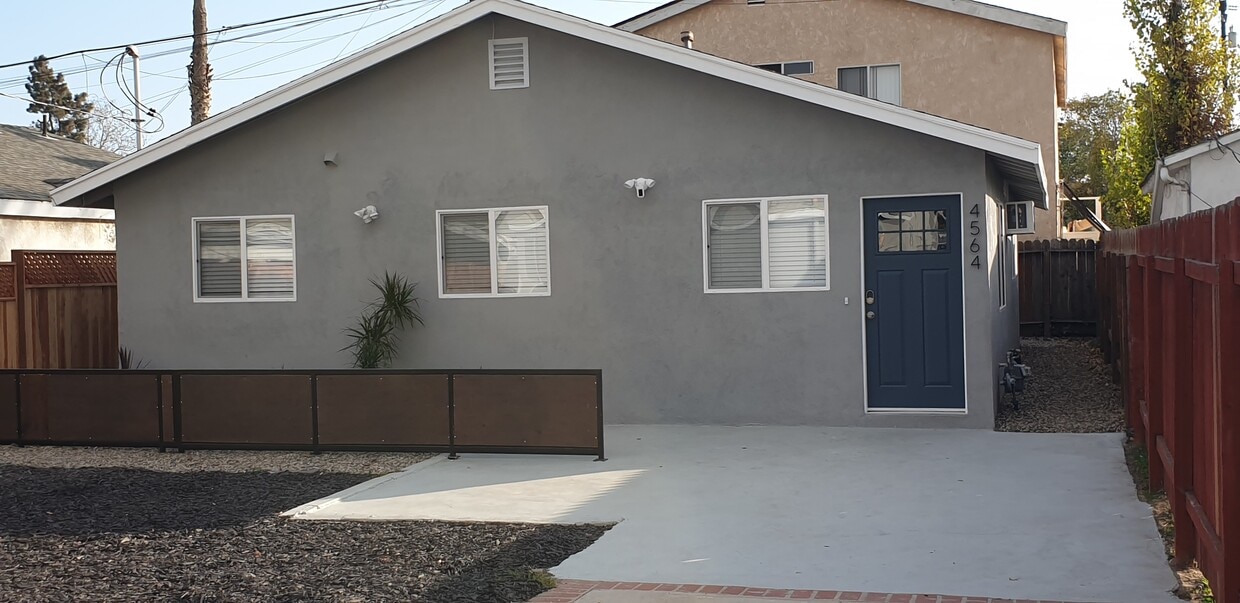 Foto principal - 4564 W 161st St