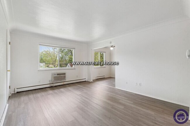 Foto del edificio - 1733 Christian Ave