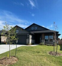 Building Photo - 382 Park Ln