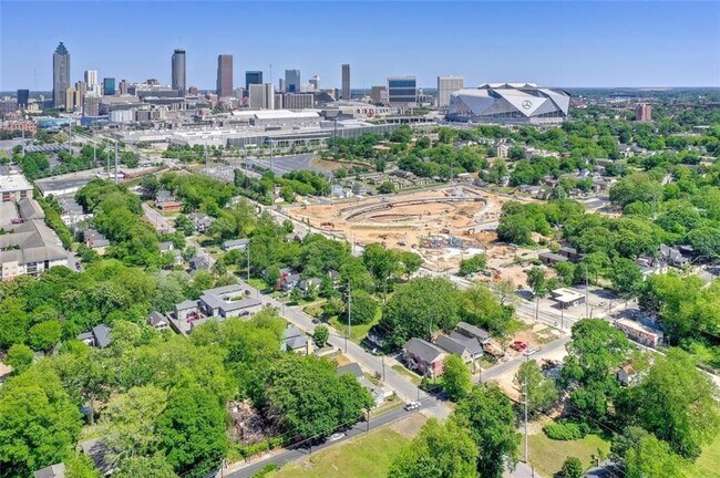 Foto del edificio - 679 Jones Ave NW