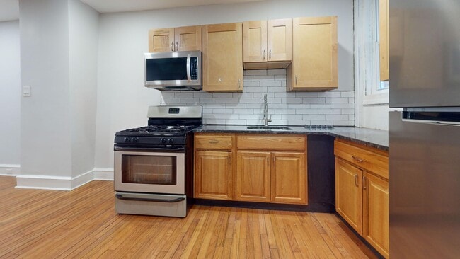 Building Photo - 3 Bedroom Home - OK for Section 8 Voucher ...
