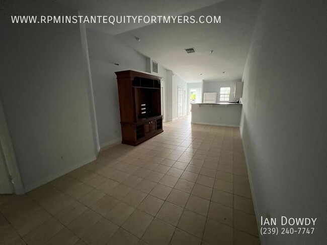 Foto del edificio - Charming 3-Bedroom Home in a Quiet Neighbo...