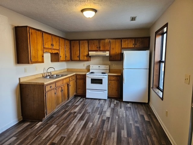 Building Photo - 378 River St