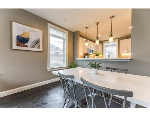 Foto del edificio - 4945 Washington St