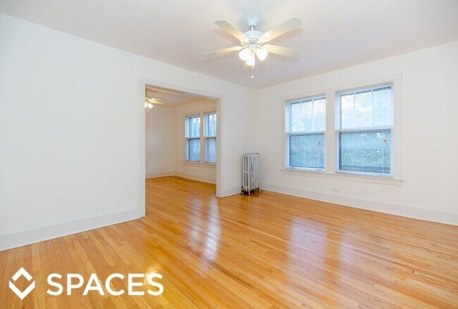 Foto del edificio - 3413 N Marshfield Ave