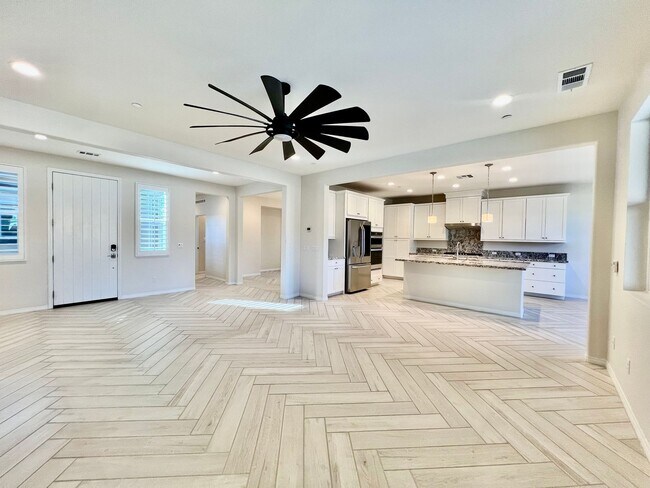 Foto del edificio - AVAILABLE NOW!! STUNNING 4 Bed/ 3.5 Bath POOL HOME in La Quinta!