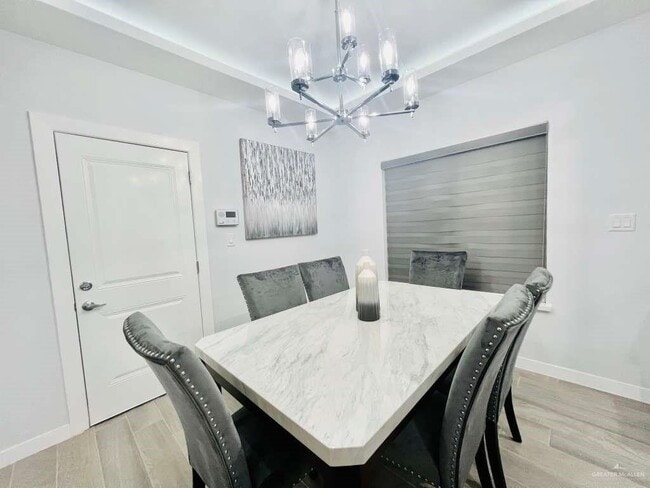 Building Photo - 27 Fir Ave