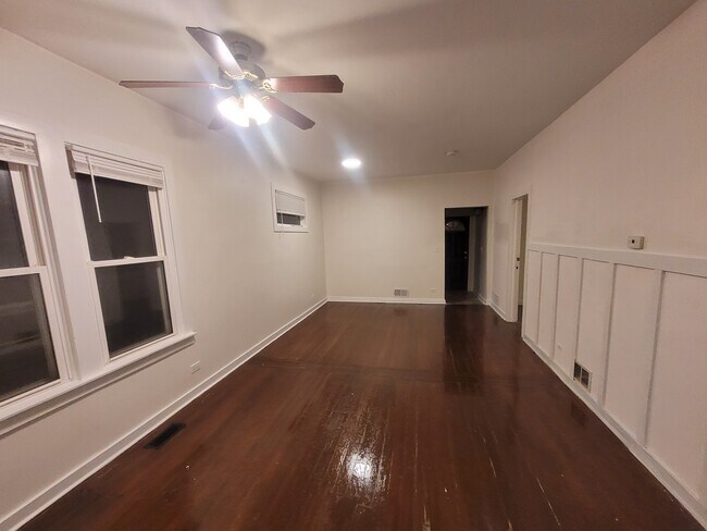 Foto del edificio - 1803 Hervey Ave