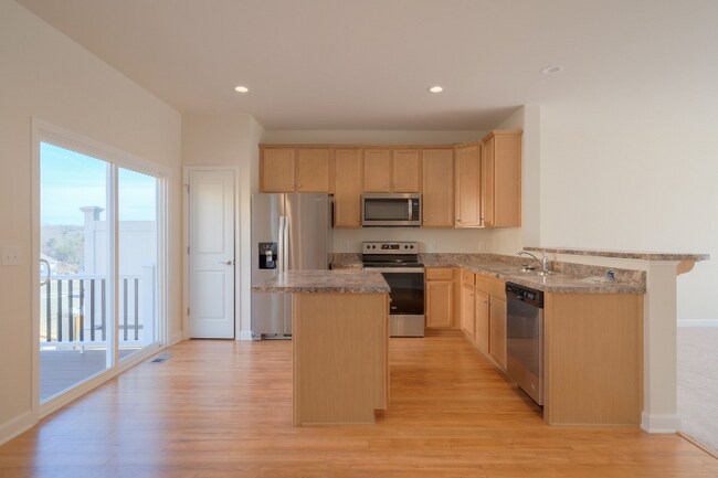 Building Photo - 505 John Adams Dr NW