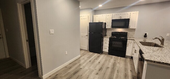 Foto del edificio - 303 Wayne Ave