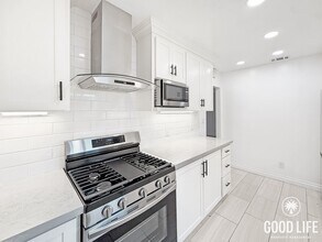 Building Photo - 324 Donax Ave