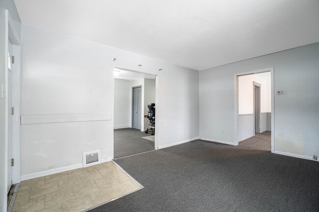 Building Photo - 4750 4th Ave
