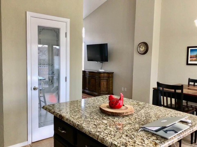 Foto del edificio - 5025 N Sungold Ln