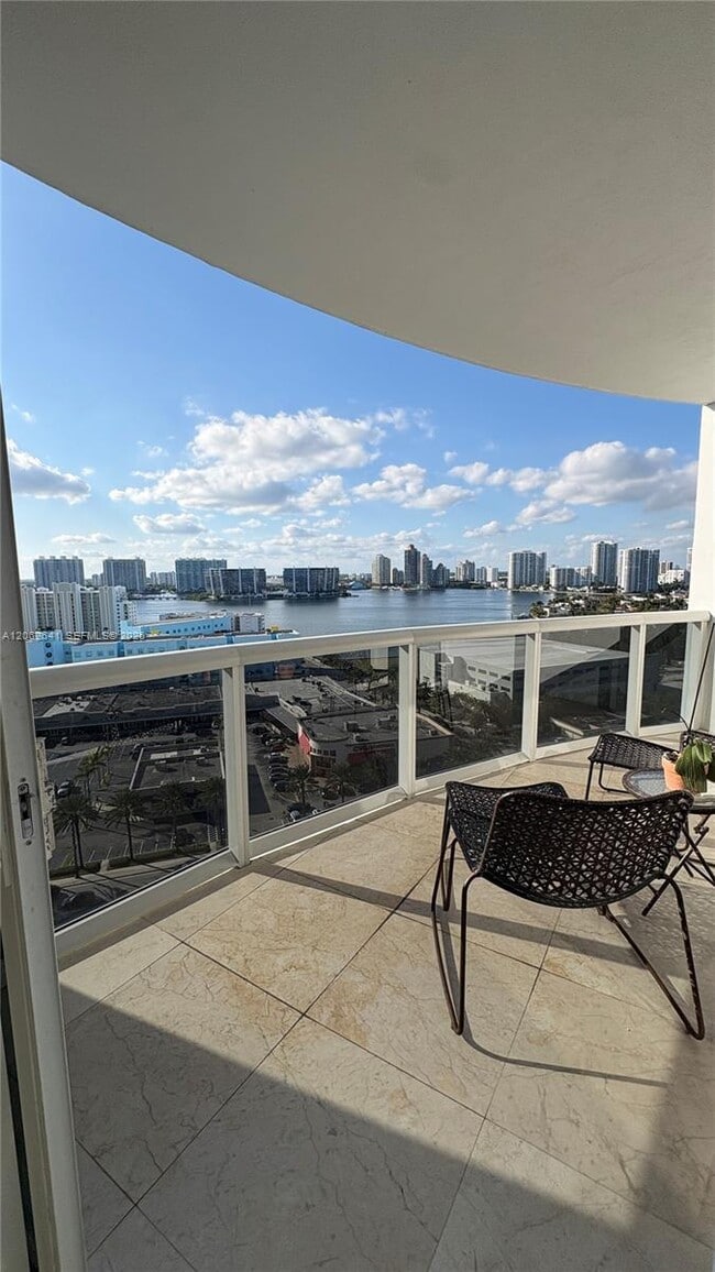 Building Photo - 18201 Collins Ave