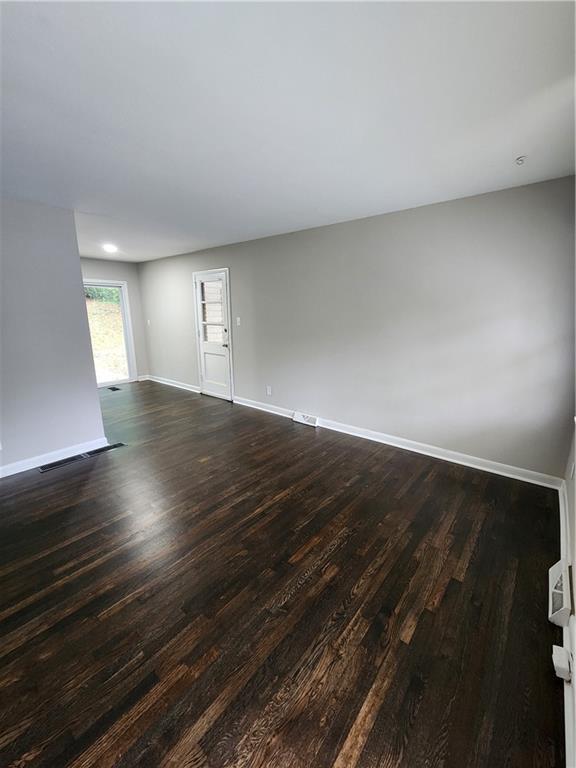 Building Photo - 2381 Woodland Dr NW