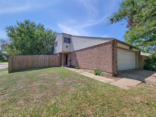 Building Photo - 6403 Quail Meadow Dr