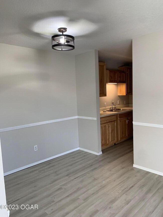 3802 College View Dr Unit 4, Joplin, MO 64801 Condo for Rent in