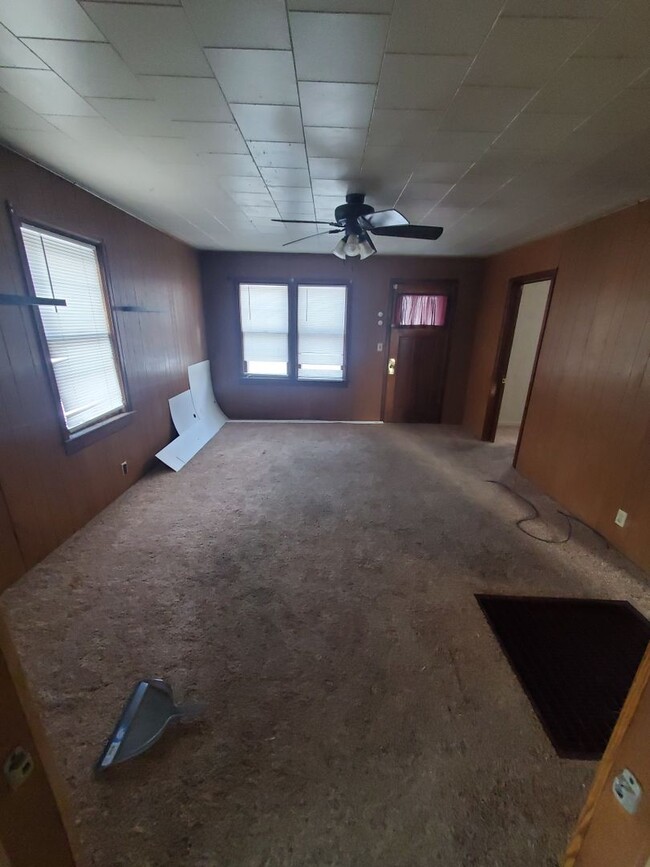 Building Photo - 2 bedroom house in Rockwell City $625