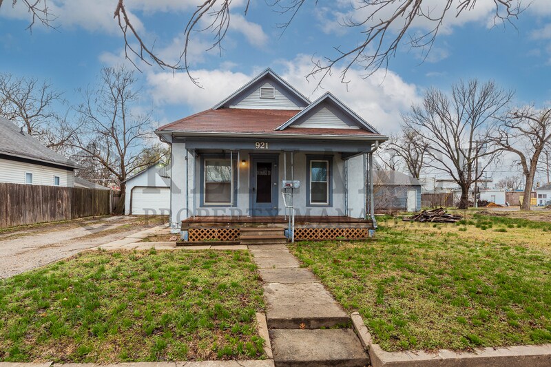 921 S Sedgwick St, Wichita, KS 67213 House Rental in Wichita, KS