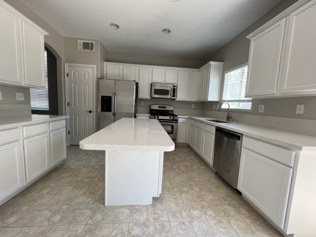 Foto del edificio - 2858 Screech Owl Way