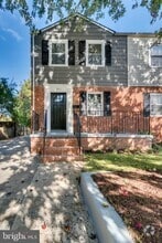 Building Photo - 2212 Arlington Terrace