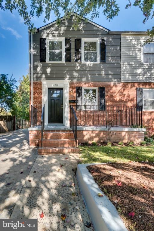 Primary Photo - 2212 Arlington Terrace