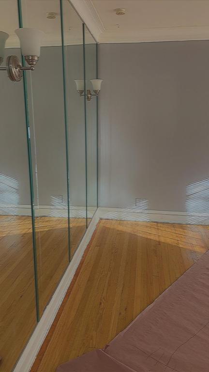 Building Photo - 7755 S Kingston Ave