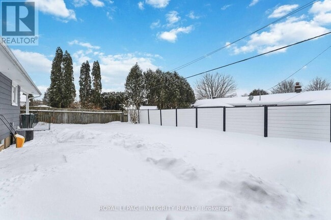 Photo du bâtiment - 1398 Jamison Ave