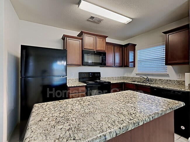 Building Photo - 318 Lavaca Dr