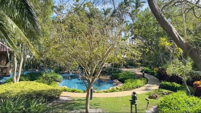 Building Photo - 2000 Towerside Terrace