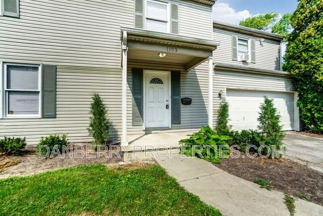 Building Photo - 1103 Searles Rd