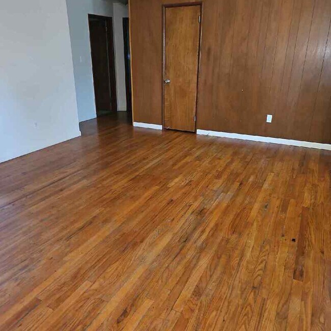 Foto del edificio - 626 NE Anderson St