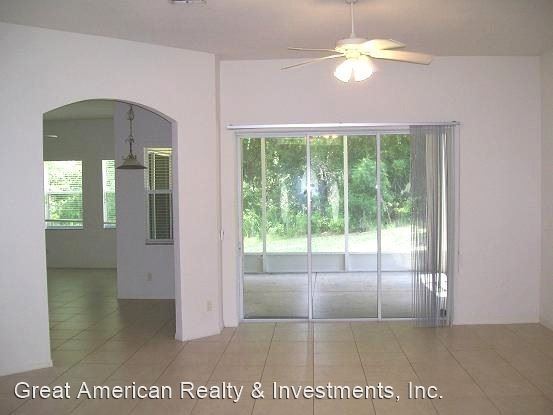 Building Photo - 3 br, 2 bath House - 3371 N Canterbury Lak...
