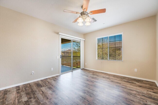 Foto del edificio - Check this Beautiful Condo Unit located in a gated Terrasini  community!