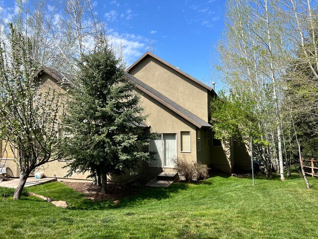 Foto del edificio - Jeremy Ranch Home